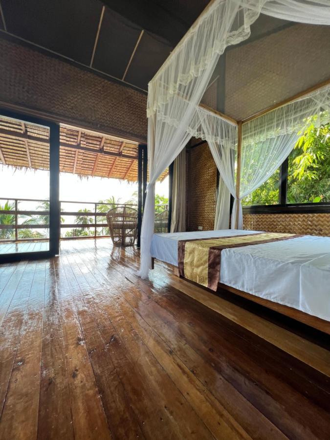 Ursula Beach Resort El Nido Exterior photo